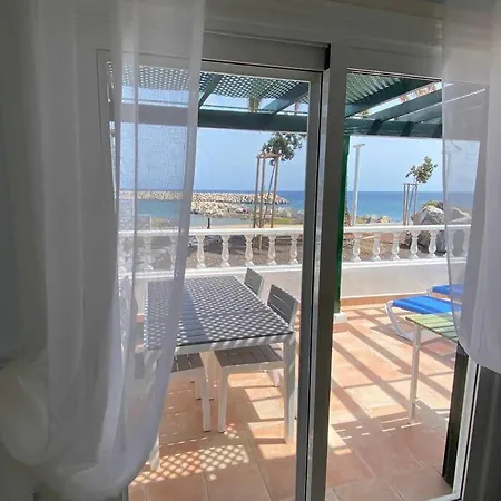 Romantico Frente Al Mar Amarilla Golf * 산미겔데아보나