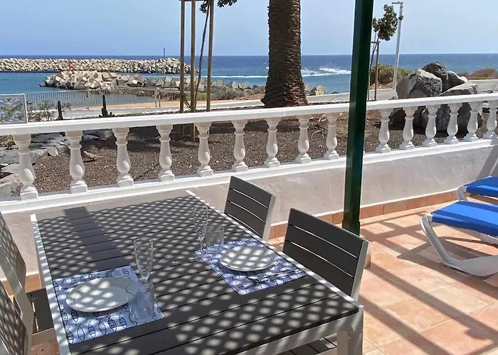 Romantico Frente Al Mar Amarilla Golf *